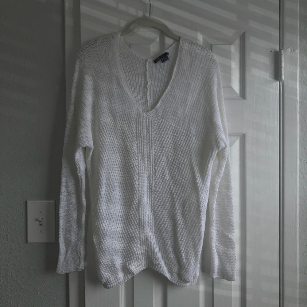 White V Vince sweater. - never worn